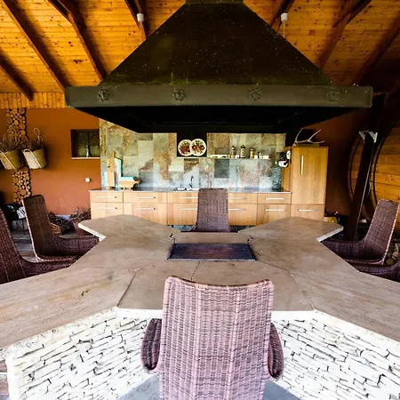 Апартаменты Irina Палознак